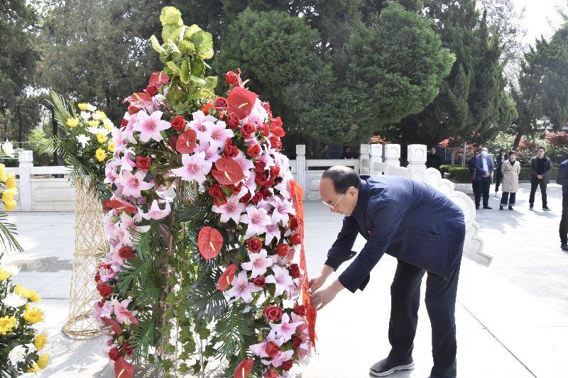 华体会官方端网站登录入口-华体会(中国)
党委赴兰考开展党史学习教育主题实践活动