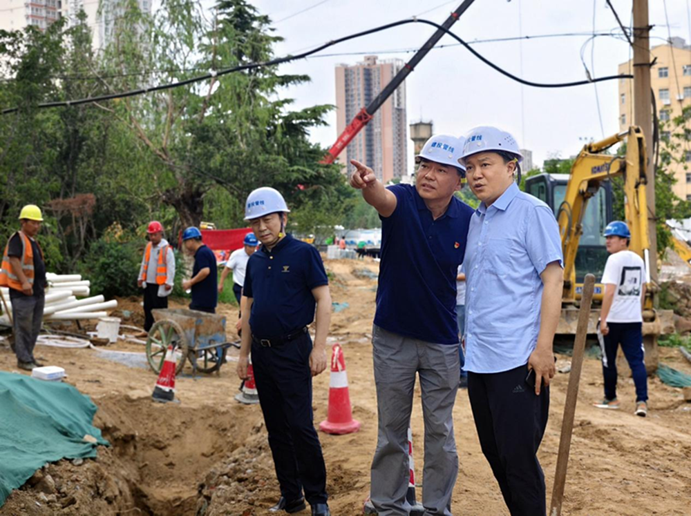 华体会官方端网站登录入口-华体会(中国)
副总经理张岩到郑州建投通讯管线有限公司开展安全生产检查